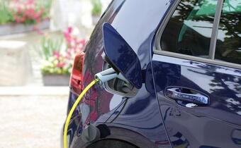 Elektryki narażone na większe koszty likwidacji szkód drogowych