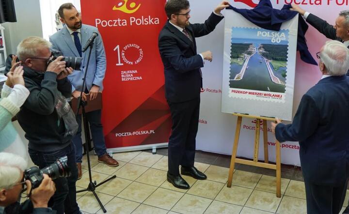 Poczta Polska wyemitowała znaczek "Przekop Mierzei Wiślanej"