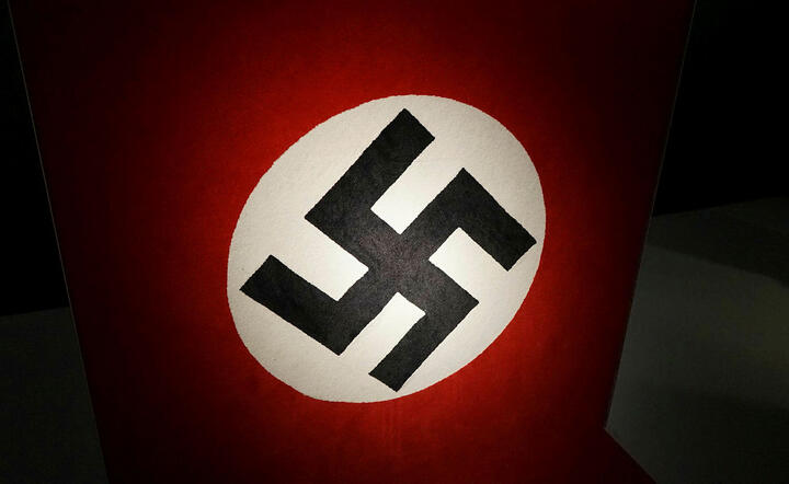 „Bild”: w Turyngii  neonaziści skandują „Sieg Heil”