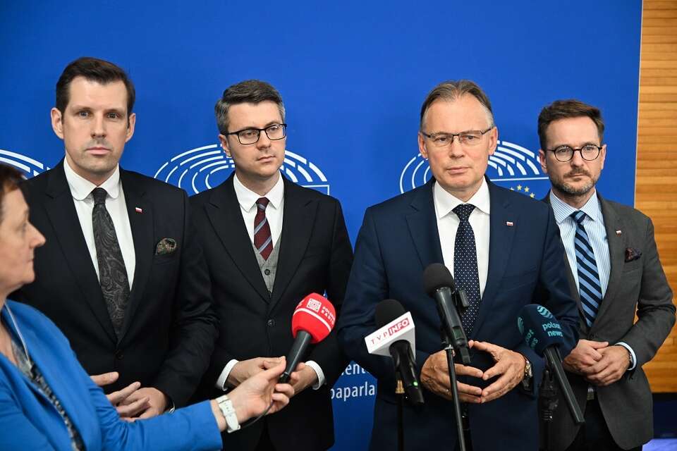 Tobiasz Bocheński, Piotr Müller, Arkadiusz Mularczyk, Waldemar Buda / autor: PAP/Radek Pietruszka