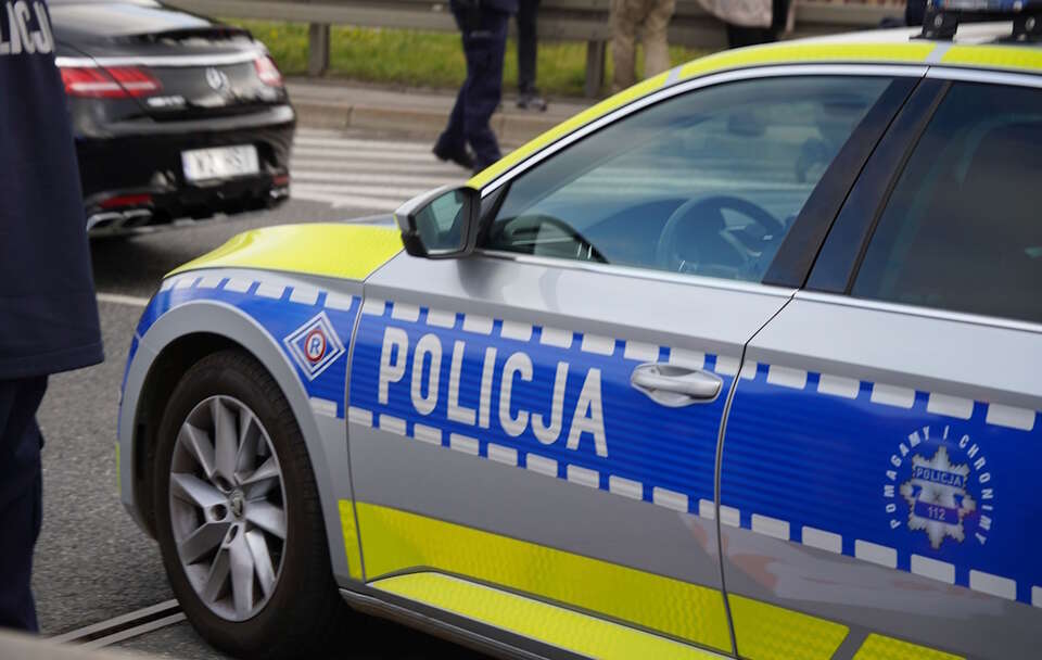 Policja zatrzymała Kolumbijczyka, który brutalnie pobił kobietę w centrum Kutna.  / autor: Fratria