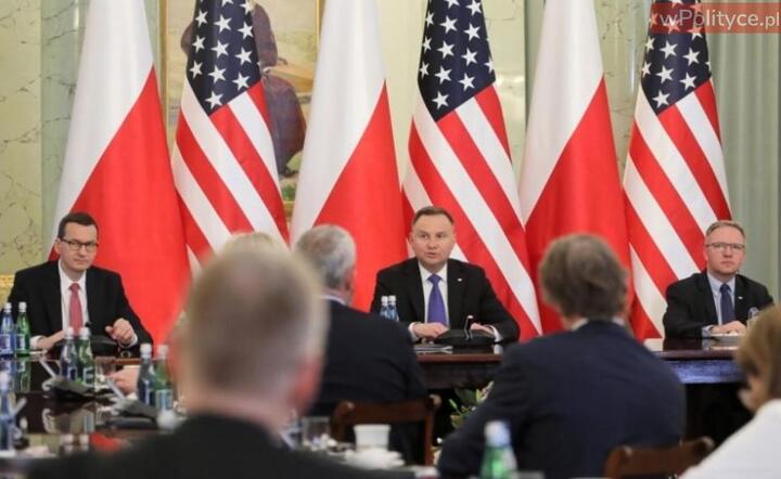 Andrzej Duda i Mateusz Morawiecki podczas spotkania z amerykańskim biznesem / autor: PAP