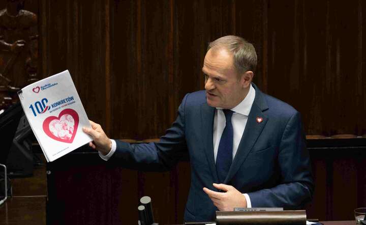 Premier Donald Tusk przedstawia expose / autor: Fot. Fot. Andrzej Wiktor/Fratria