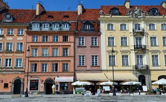 Polacy szukają nowych miejsc na zakupy. Eksperci: Niedługo powstaną nowe ulice handlowe