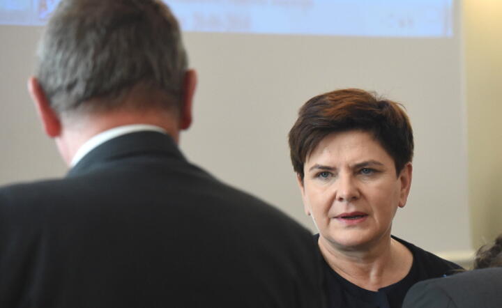 Premier Beata Szydło na posiedzeniu rządu, fot. PAP/ Radek Pietruszka