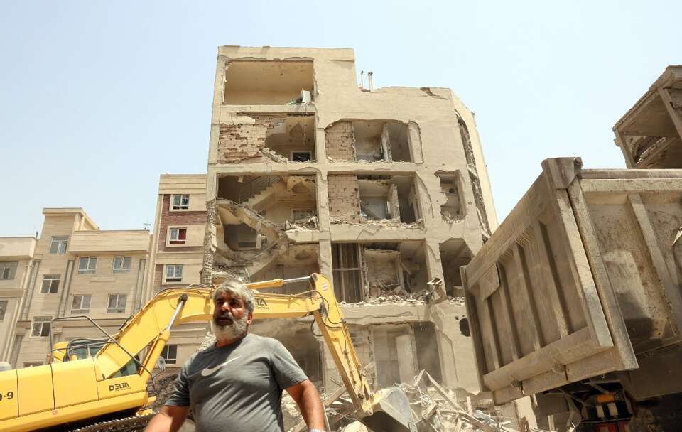 Iran po izraelskim nalocie / autor: PAP/EPA/ABEDIN TAHERKENAREH