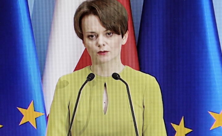 Minister Jadwiga Emilewicz powiedziała, że liczba bezrobotnych na koniec roku może sięgnąć 1,5 mln osób / autor:  PAP/Rafał Guz