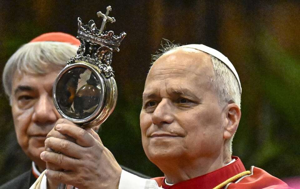 Papież Leon XIV w Neapolu / autor: EPA/CIRO FUSCO Dostawca: PAP/EPA.