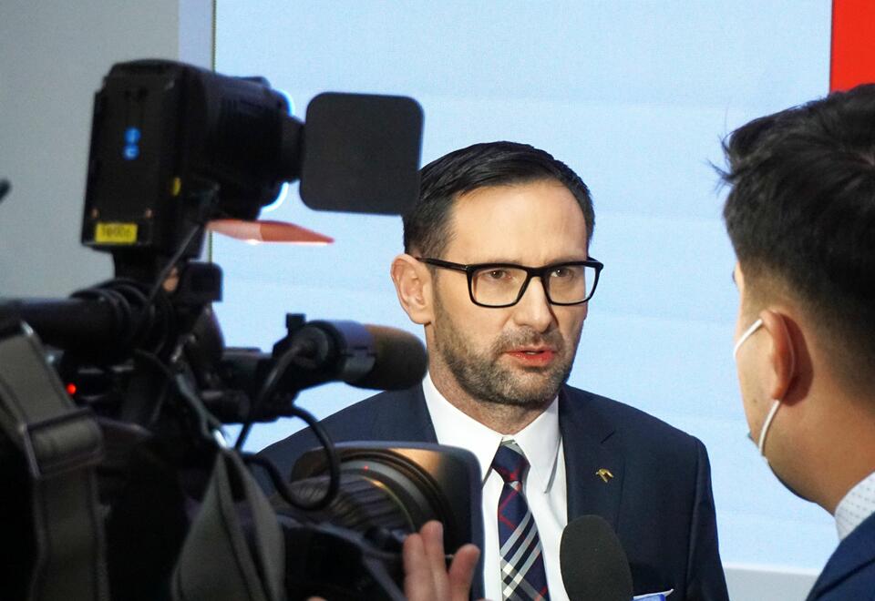 Prezes PKN Orlen Daniel Obajtek. Konferencja w Warszawie, po ogłoszeniu zasad budowy narodowego koncernu multienergetycznego / autor: wPolityce.pl