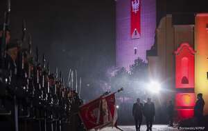 Prezydent RP Karol Nawrocki podczas uroczystości przy pomniku 15. Pułku Ułanów w Poznaniu / autor: Marek Borawski/KPRP