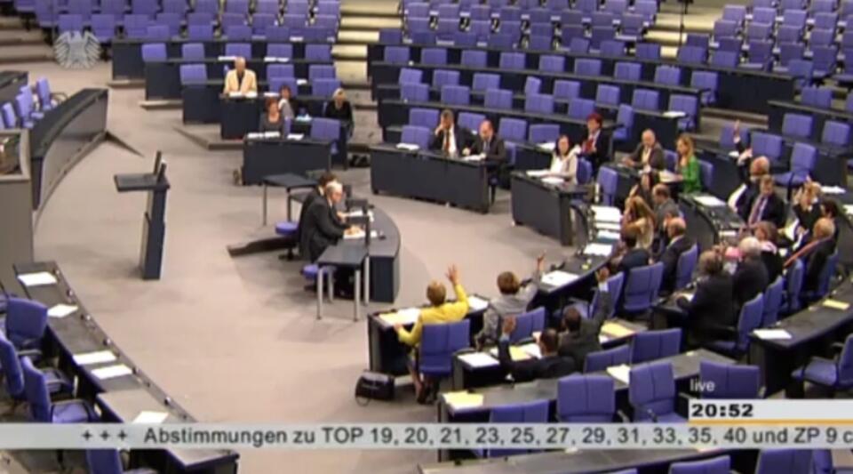 Na zdj. Bundestag w czasie meczu Niemcy-Włochy. PAP / EPA