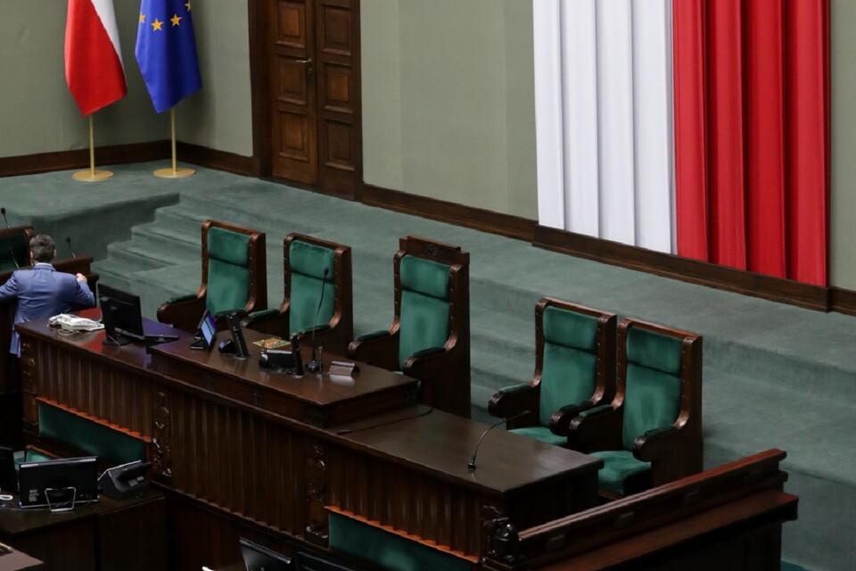 Sejm - fotel marszałka / autor: PAP/Tomasz Gzell