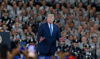 Trump ogłasza: Cieśnina Ormuz częścią terytorium USA