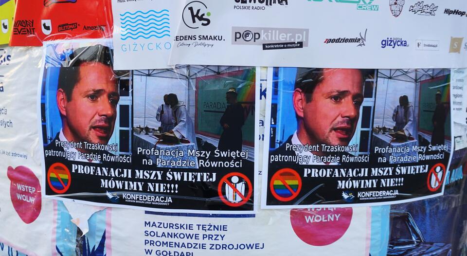Rafał Trzaskowski na plakatach Konfederacji, Giżycko, maj 2019 roku  / autor: wPolityce.pl