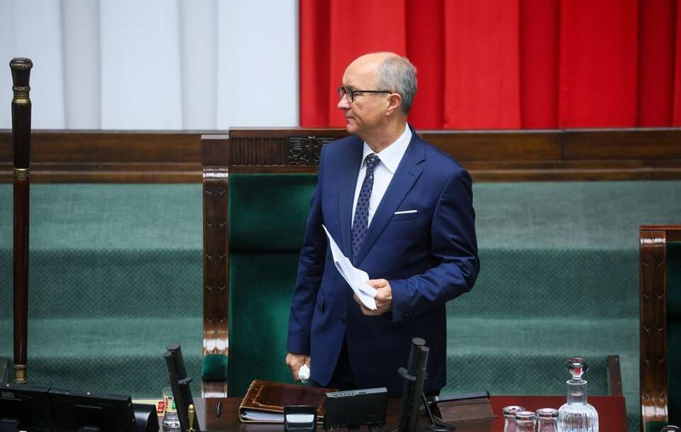 Alkoholowy zakaz Czarzastego to tylko gra? Wipler ujawnia