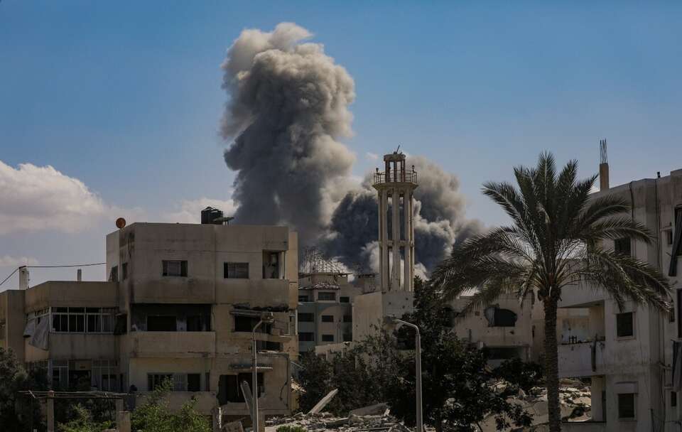 W Strefie Gazy panuje katastrofa humanitarna / autor: PAP/EPA/MOHAMMED SABER