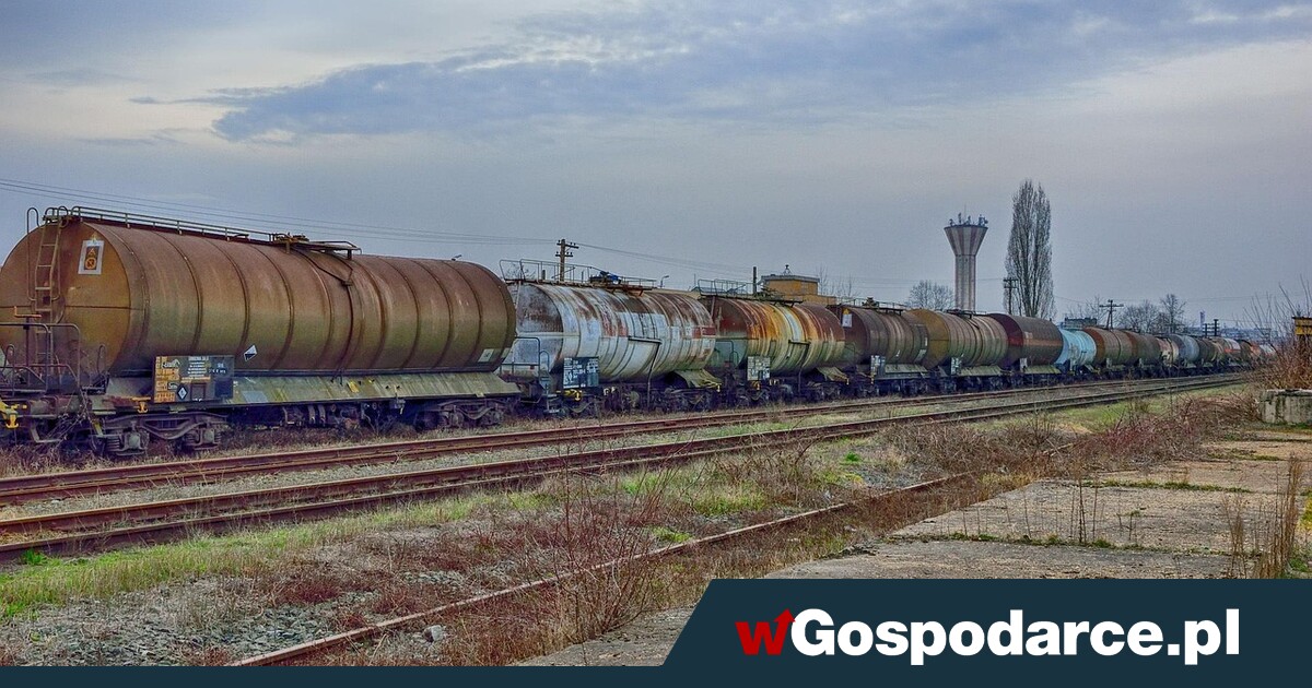 Złe wieści z rynku ropy. Znów 100 dol. za baryłkę