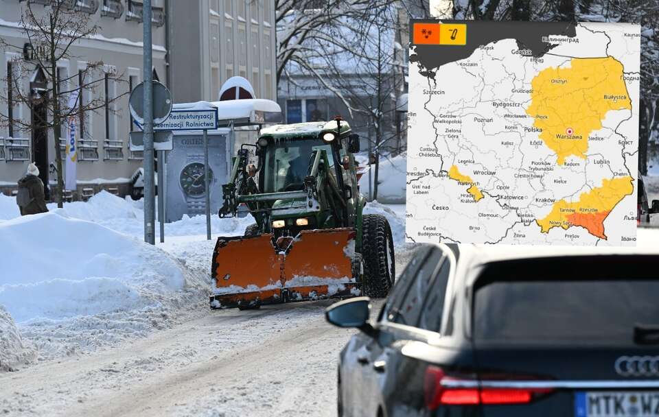 Zasypane śniegiem po intensywnych nocnych opadach ulice Słupska / autor: PAP/Piotr Kowala/IMGW