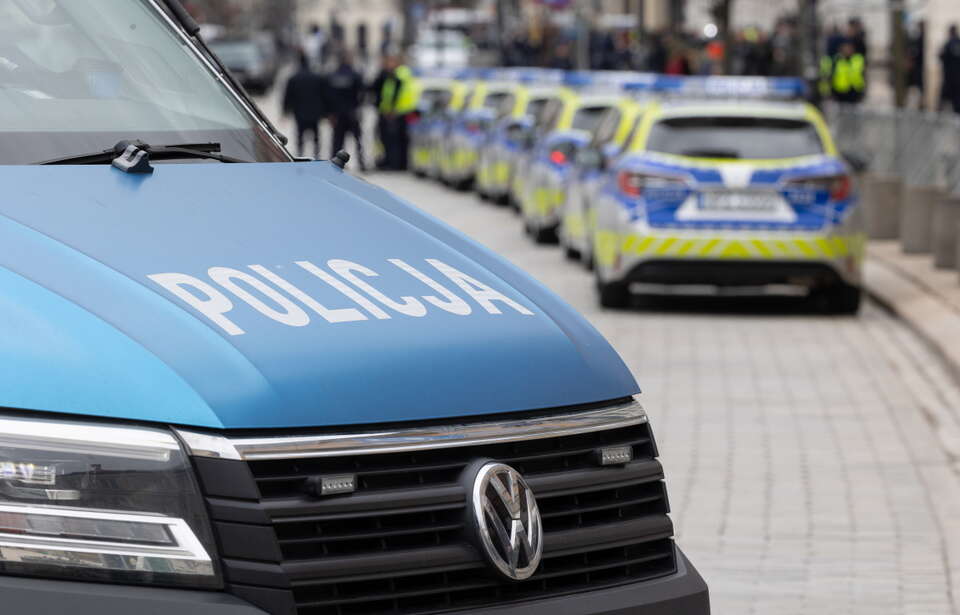 Warszawski policjant trafił do aresztu / autor: Fratria