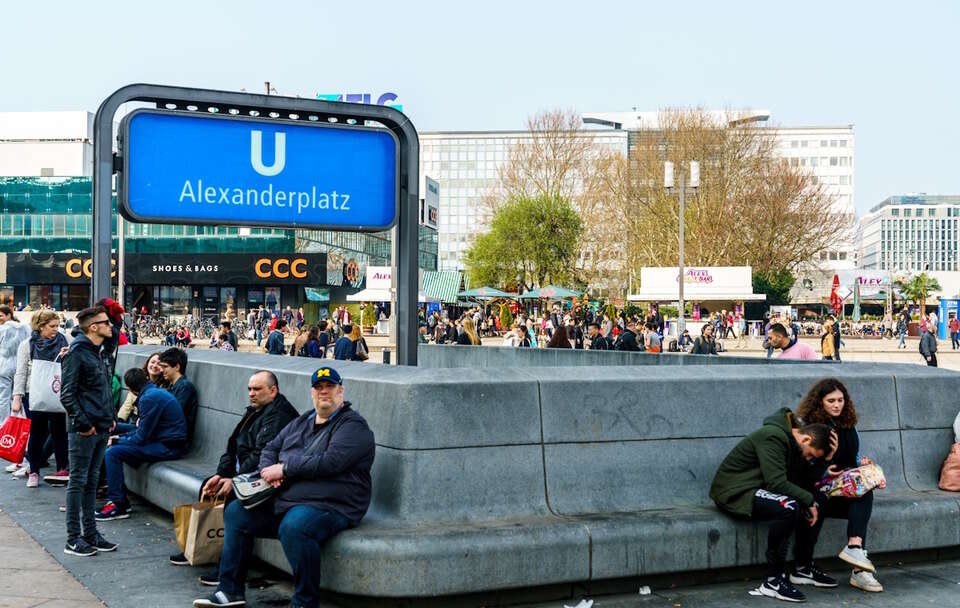 Niemcy przygotowują się na paraliż komunikacji miejskiej w całym kraju. 2 lutego rozpoczynają strajk pracownicy komunikacji publicznej.  / autor: Fratria