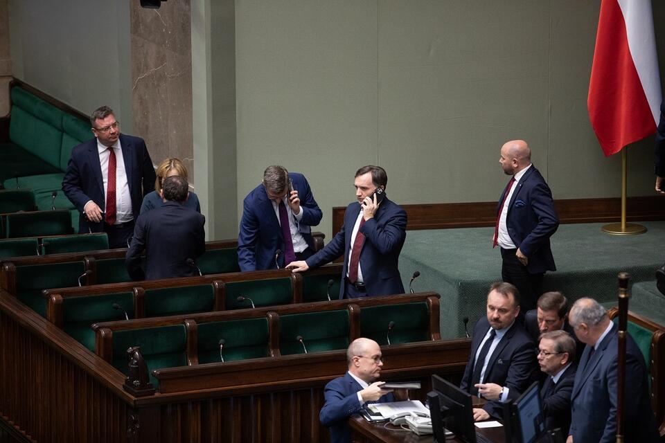 Minister sprawiedliwości Zbigniew Ziobro na sali obrad Sejmu / autor: Fratria