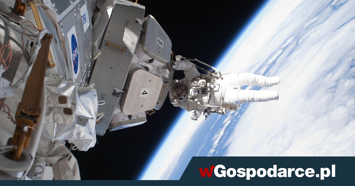 Mieli być na orbicie tydzień. Wrócą za pół roku. Jak żyją?