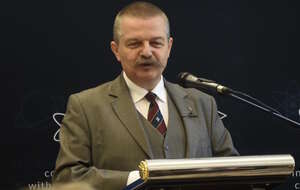 prof. Przemysław Żurawski vel Grajewski (na zdjęciu) wyjaśnia sens działań USA i krajów europejskich wobec Grenlandii / autor: Fratria