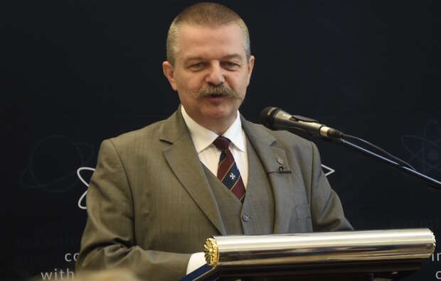 prof. Przemysław Żurawski vel Grajewski (na zdjęciu) wyjaśnia sens działań USA i krajów europejskich wobec Grenlandii / autor: Fratria