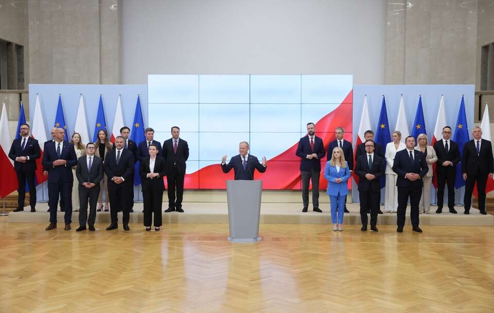 Rząd Tuska z nowymi ministrami / autor: PAP/Leszek Szymański