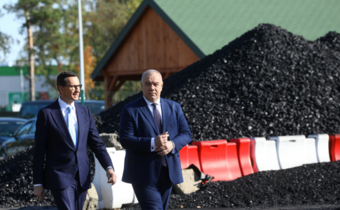 Premier zapowiada ustawę dot. dystrybucji węgla. "Statki z węglem płyną"