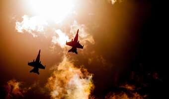 Zełenski „zaprasza” do interwencji lotnictwo NATO