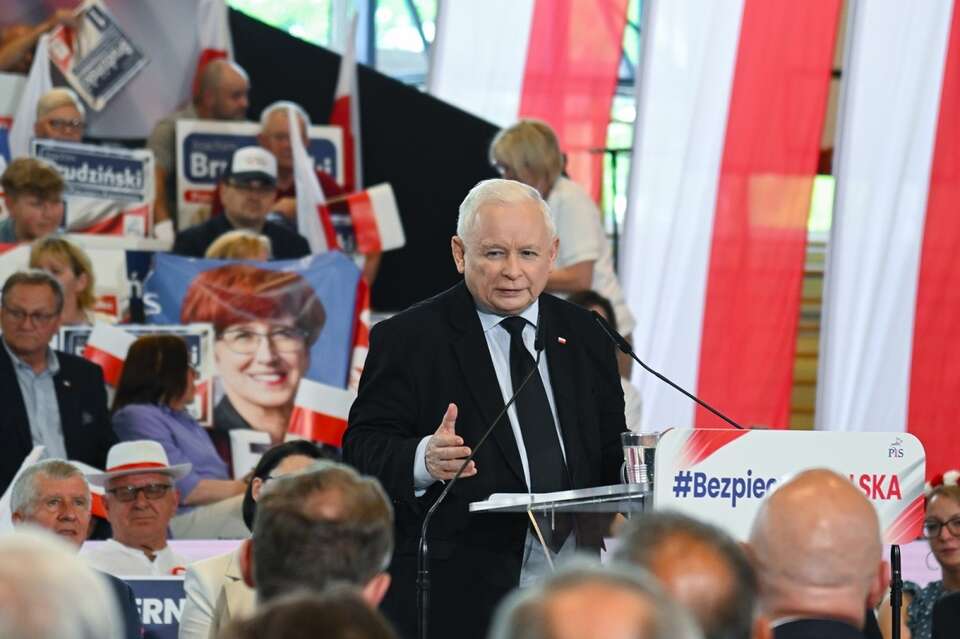 Prezes PiS Jarosław Kaczyński w Kozielicach / autor: PAP/Marcin Bielecki