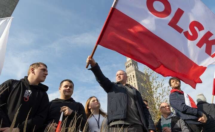 Czy jesteśmy skazani na bezsilność wobec tych, którzy mają władzę? / autor: Fratria