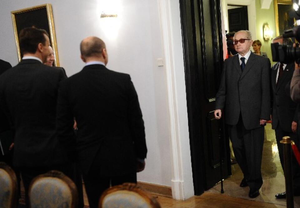 Gen. Jaruzelski na spotkaniu w Pałacu Prezydenckim