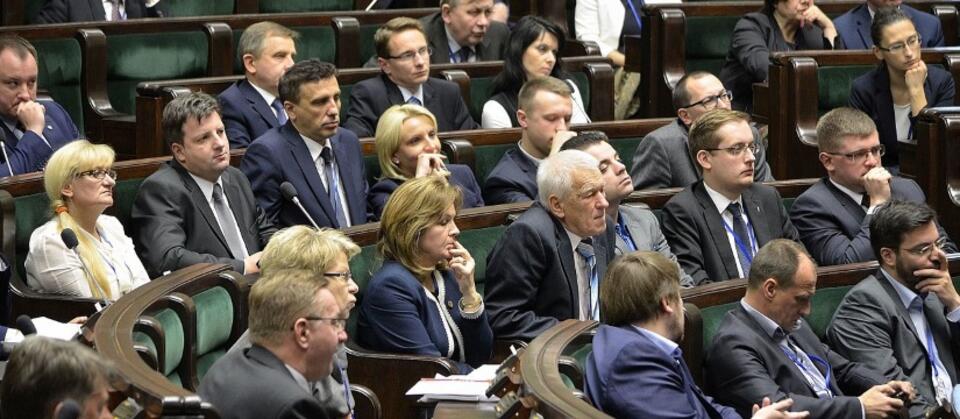 Posłowie klubu Kukiz '15 podczas szkolenia dla nowo wybranych posłów, listopad 2015 r. / autor: Adrian Grycuk/commons.wikimedia.org