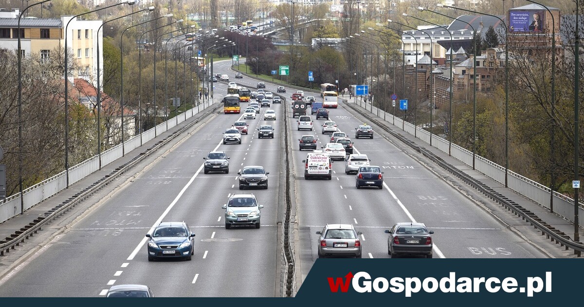 Zagadka rejestracji nowych aut rozwiązana