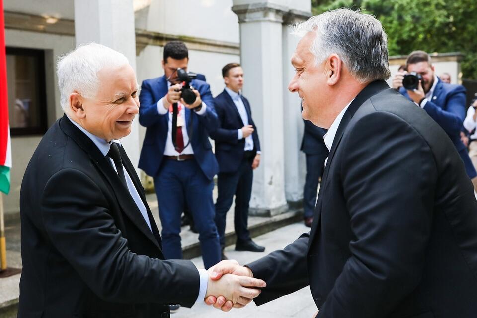 Prezes PiS, wicepremier Jarosław Kaczyński i premier Węgier, lider Fideszu Viktor Orban / autor: Twitter/PiS