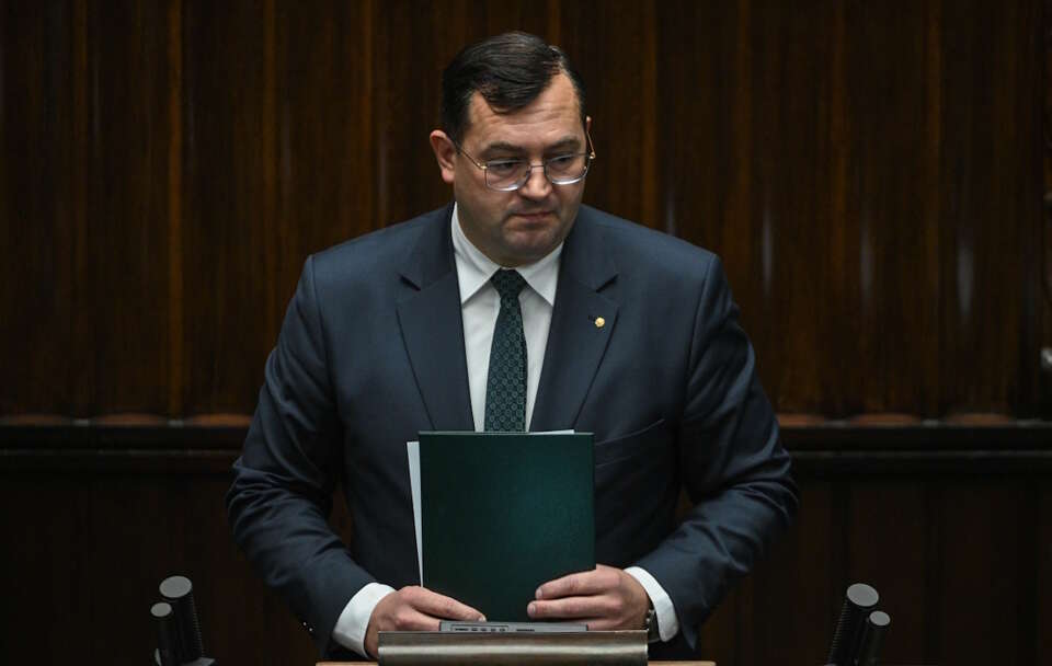 Minister rolnictwa Stefan Krajewski obiecuje zaskarżenie umowy z krajami Mercosur do TUSE.  / autor: PAP/Marcin Obara