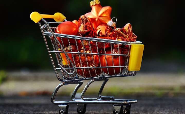 Płacimy w sklepach dużo więcej za świąteczne zakupy!