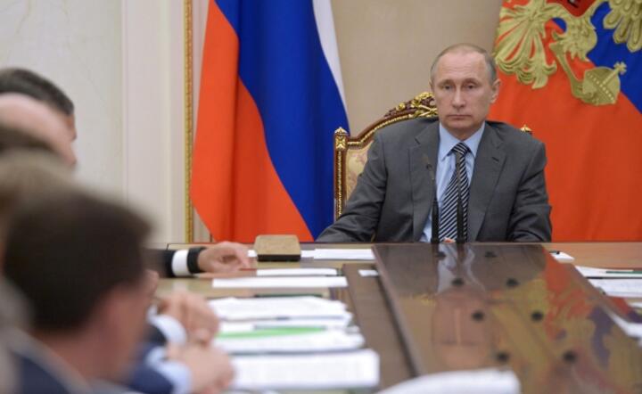 Prezydent Władimir Putin na posiedzeniu rządu Rosji, fot. PAP/EPA/ALEXEY NIKOLSKY / SPUTNIK / KREMLIN POOL