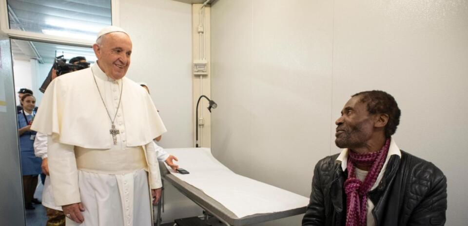 VATICAN CITY WORLD POOR DAY / autor: 	PAP/EPA/VATICAN MEDIA HANDOUT