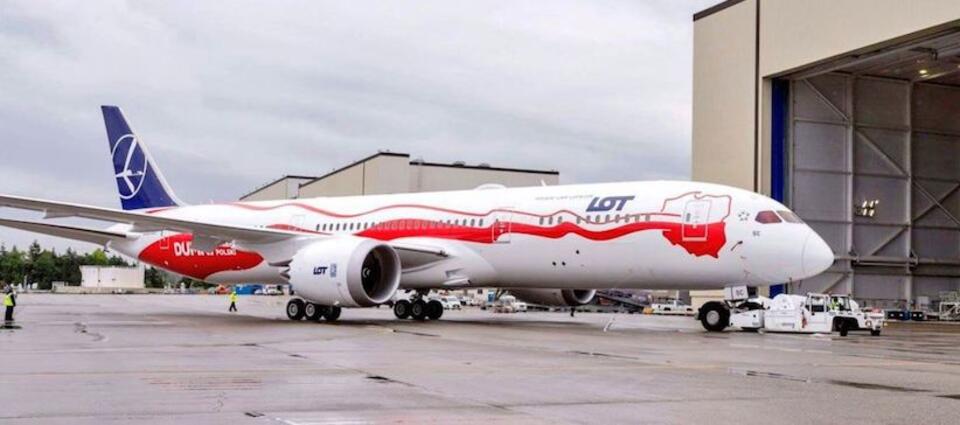 autor: LOT Polish Airlines