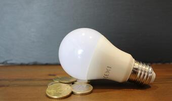 Jak zmniejszyć swój rachunek za prąd? Warto oszczędzać