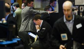 Wall Street: indeksy w dół w związku z taniejącą ropą