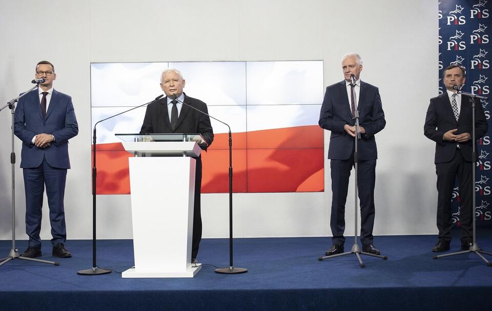 Premier Mateusz Morawiecki, prezes PiS Jarosław Kaczyński, lider Porozumienia Jarosław Gowin, szef Solidarnej Polski Zbigniew Ziobro / autor: Fratria