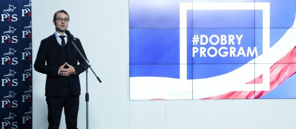 Szef sztabu wyborczego PiS Tomasz Poręba podczas konferencji prasowej / autor: PAP/Tomasz Gzell