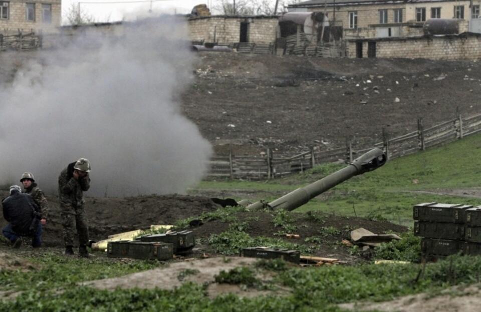 Armeńska artyleria  / autor: EPA/PAP
