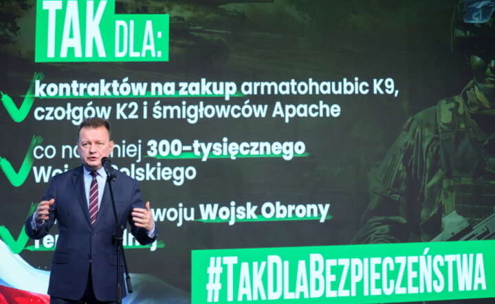 Przewodniczący KP PiS Mariusz Błaszczak podczas konferencji prasowej  / autor: PAP/Leszek Szymański