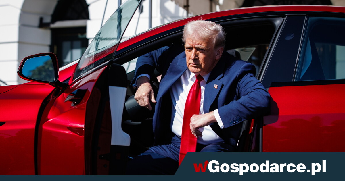 Trump broni Muska i reklamuje Teslę