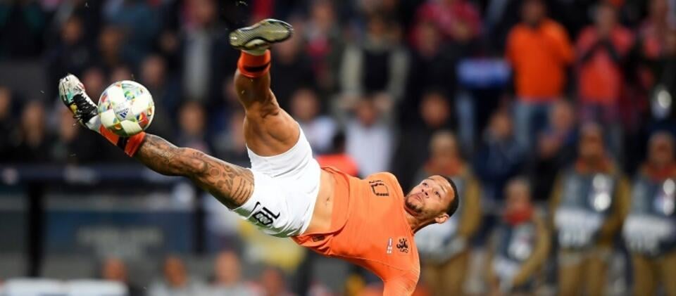 Memphis Depay / autor: PAP/EPA